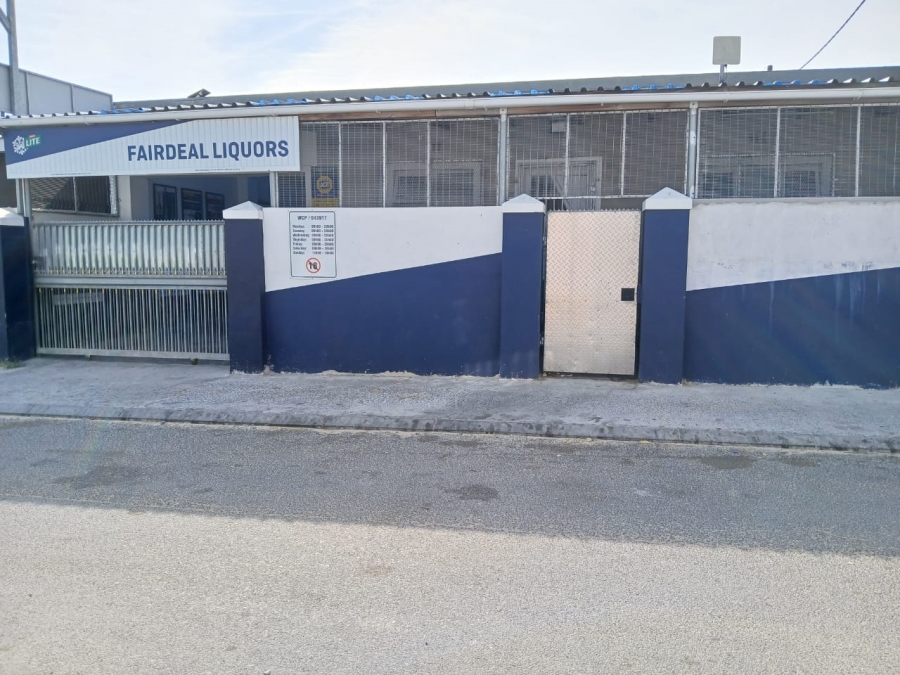 3 Bedroom Property for Sale in Fairdale Western Cape